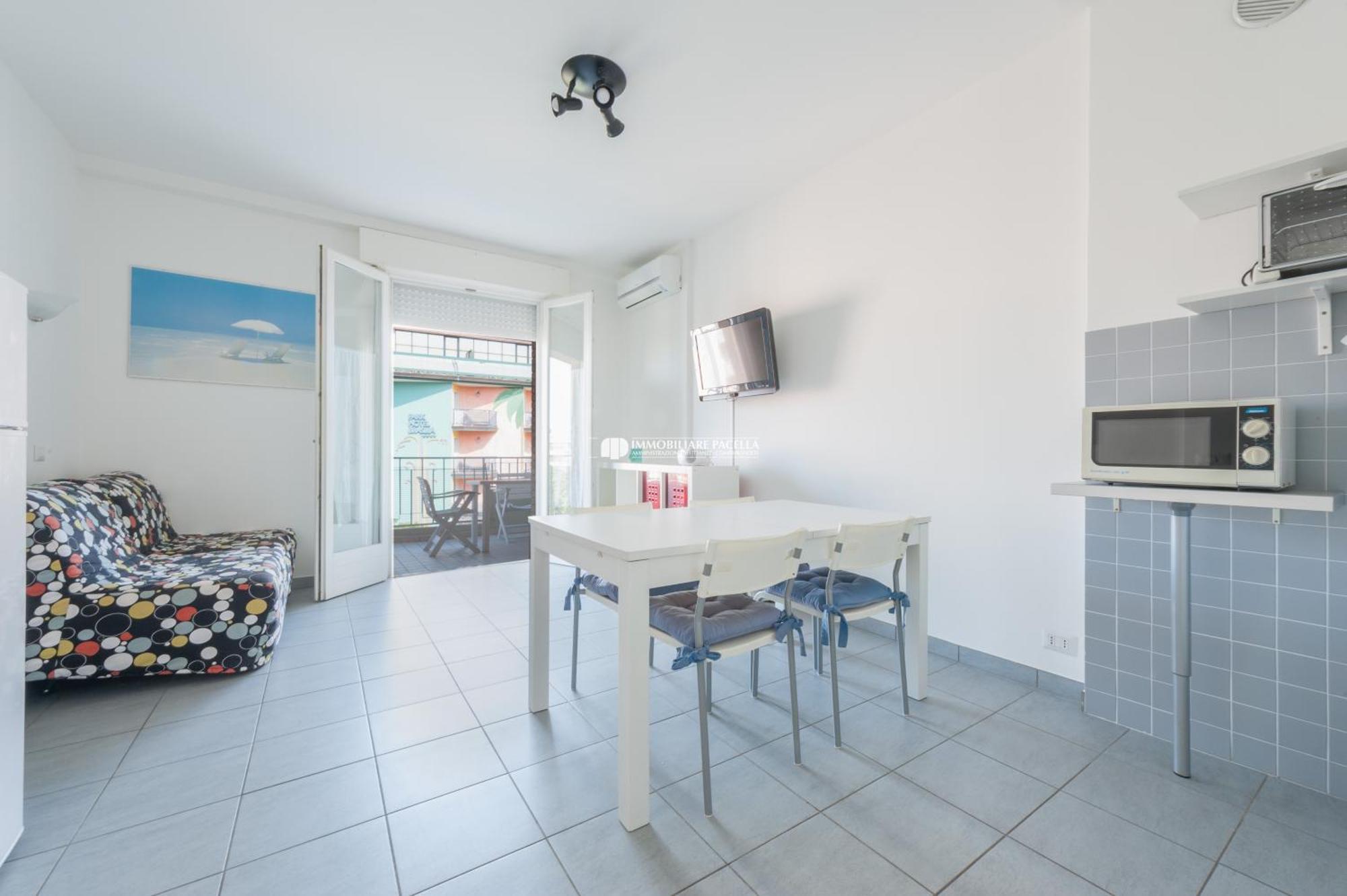 Residence Puerto Del Sol Immobiliare Pacella ليدو دي يسولو المظهر الخارجي الصورة
