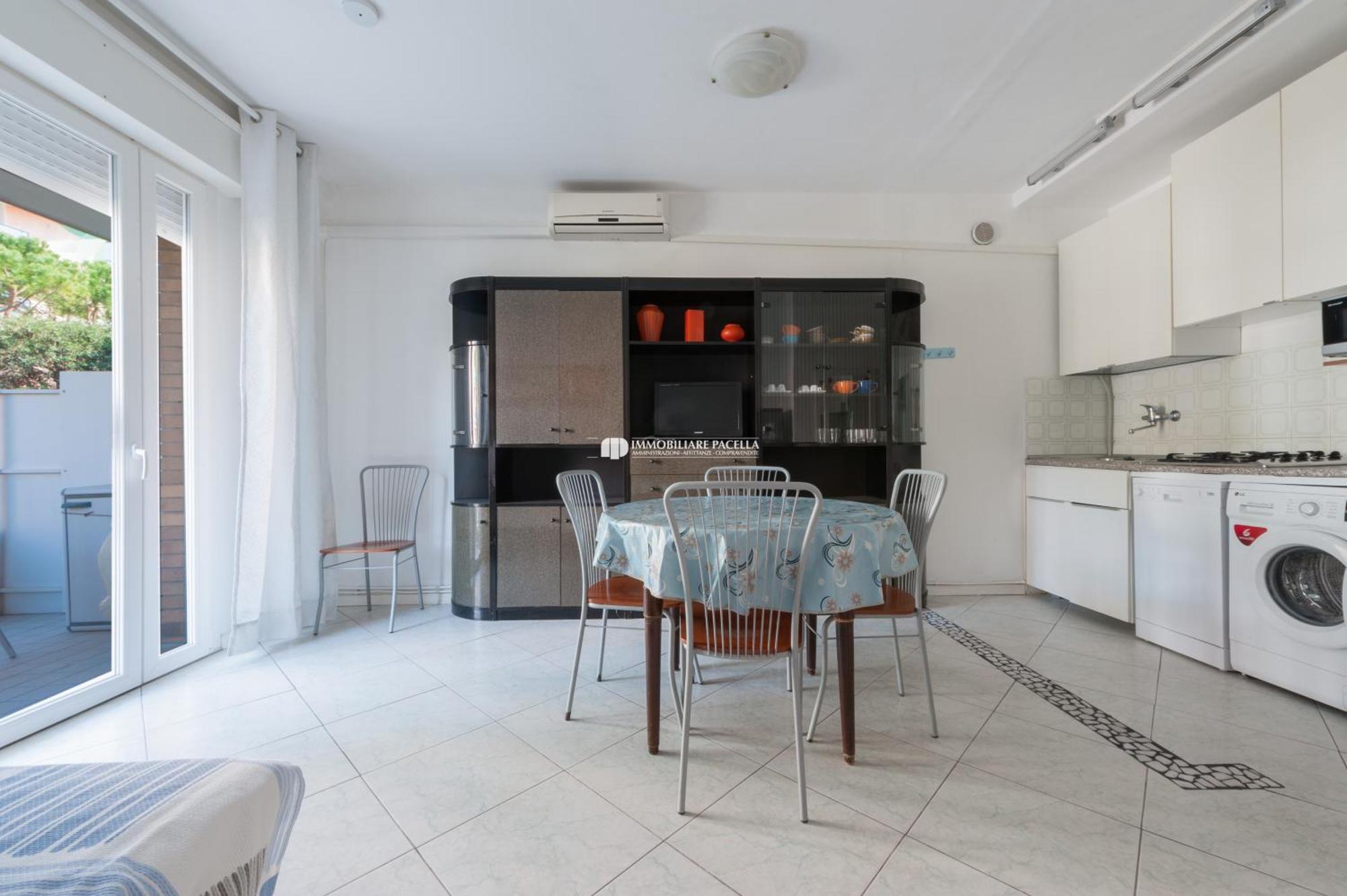 Residence Puerto Del Sol Immobiliare Pacella ليدو دي يسولو المظهر الخارجي الصورة